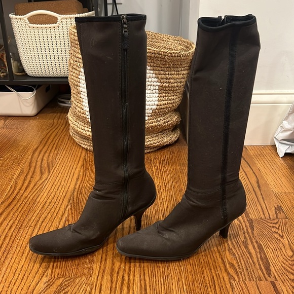 Brown Prada boots. Stretchy fabric size 38.5 - Picture 3 of 9